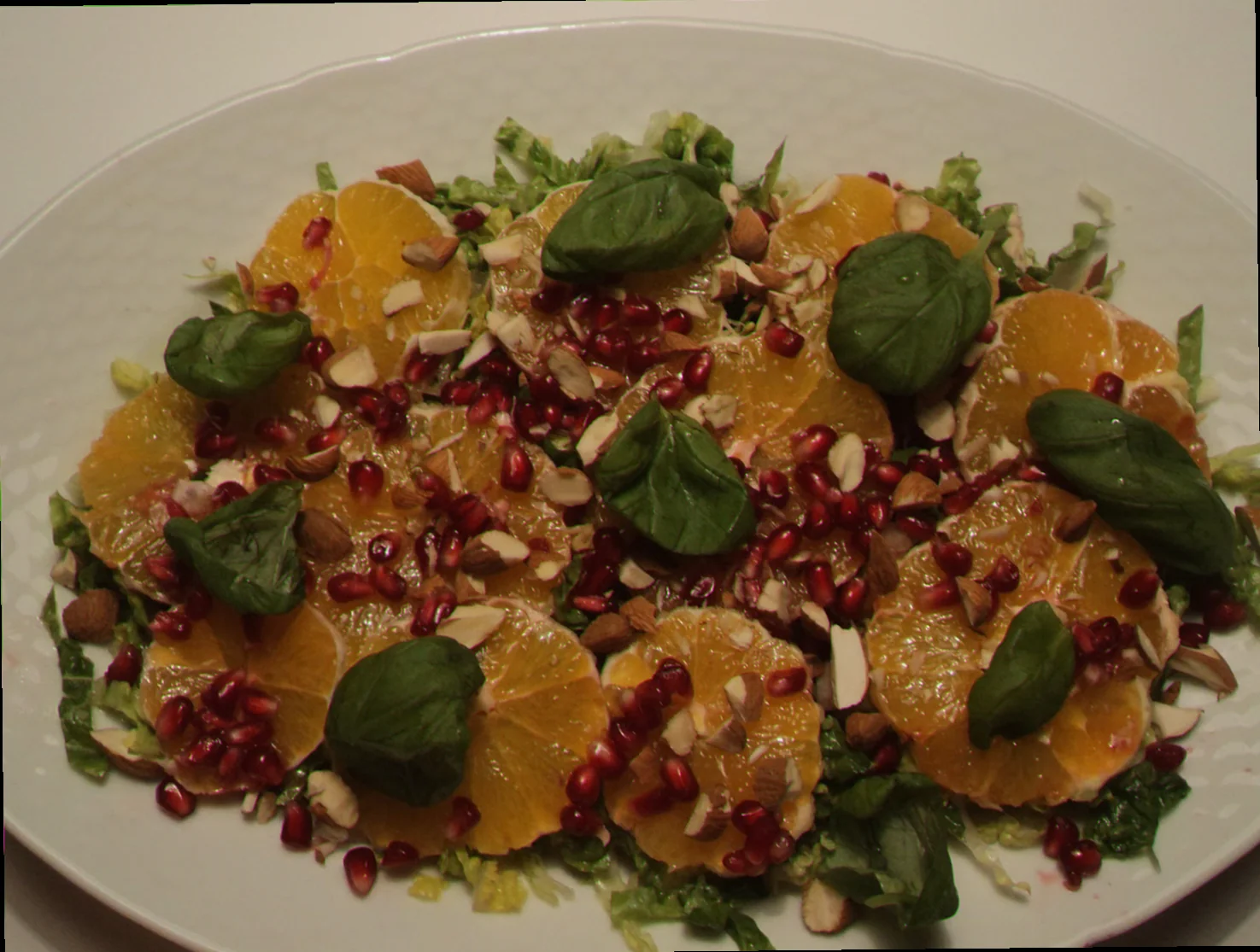 Appelsinsalat med granatæble billede